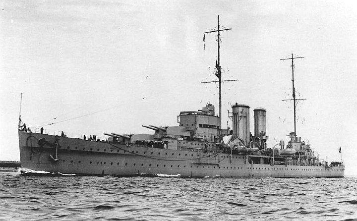Photo06caExeter1NP.jpg - HMS Exeter during the War